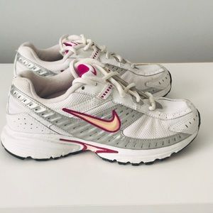 Nike | Shoes | Nike Running Impact Groove | Poshmark